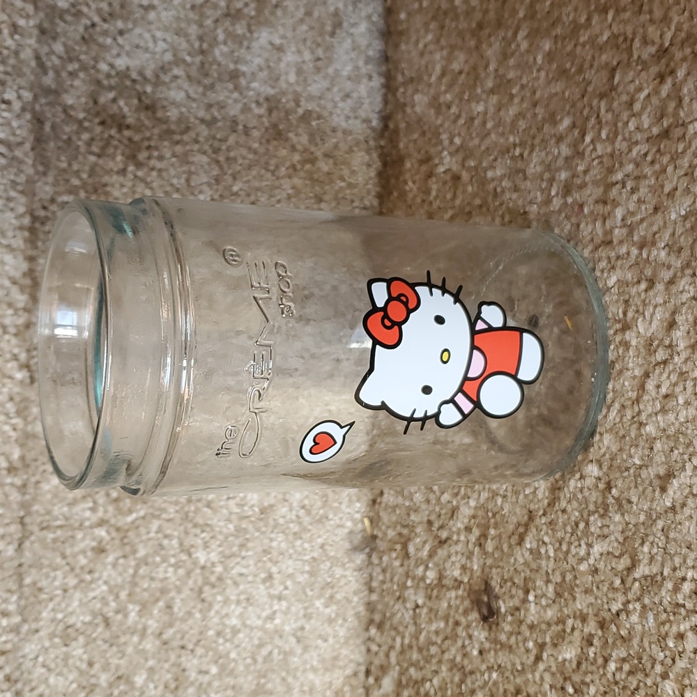 Hello Kitty glass vase